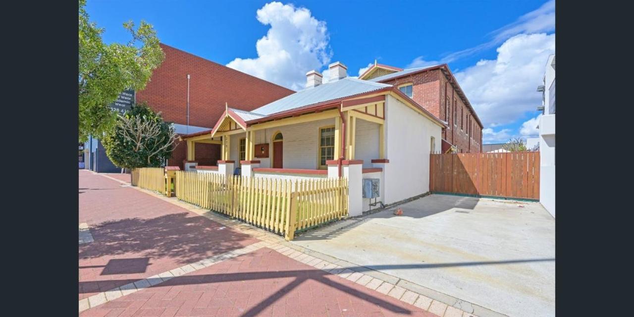 הוסטל Emu Backpackers Perth - Note - Valid Passport Required For Check In מראה חיצוני תמונה
