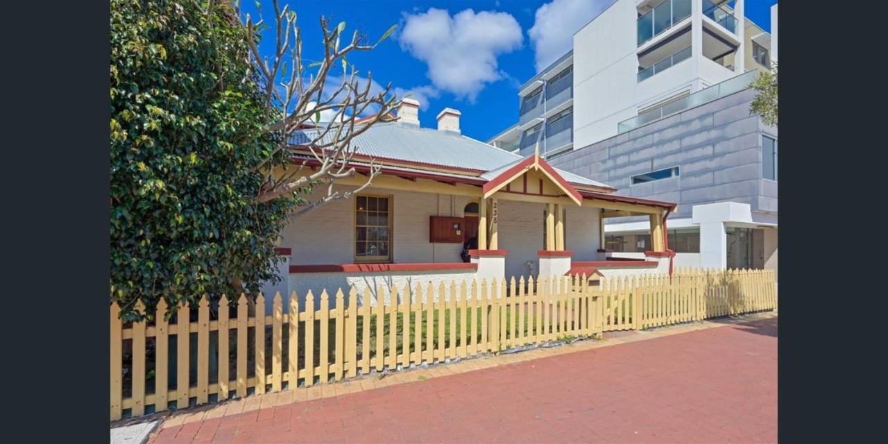 הוסטל Emu Backpackers Perth - Note - Valid Passport Required For Check In מראה חיצוני תמונה
