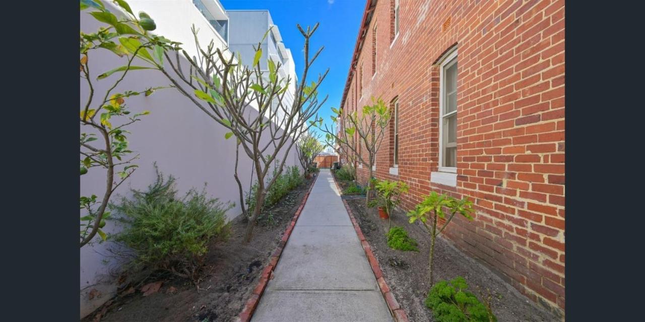 הוסטל Emu Backpackers Perth - Note - Valid Passport Required For Check In מראה חיצוני תמונה